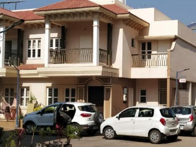 Villa for rent in South Bopal, Ahmedabad