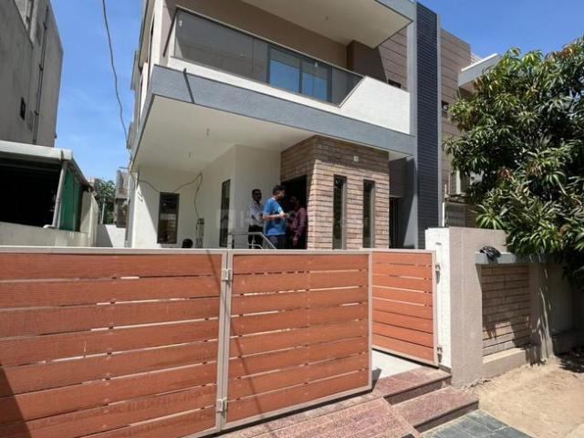 Villa for rent in Gujarat