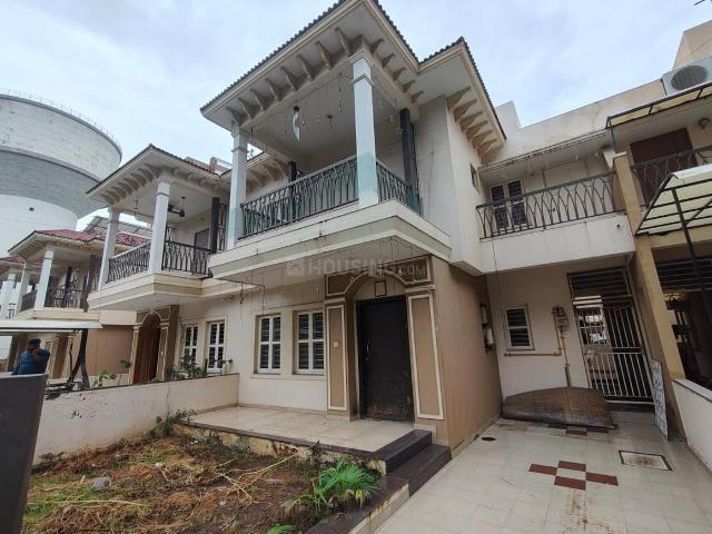 Villa for sale in Gujarat