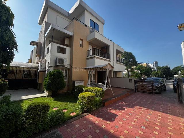 Villa for sale in Gujarat