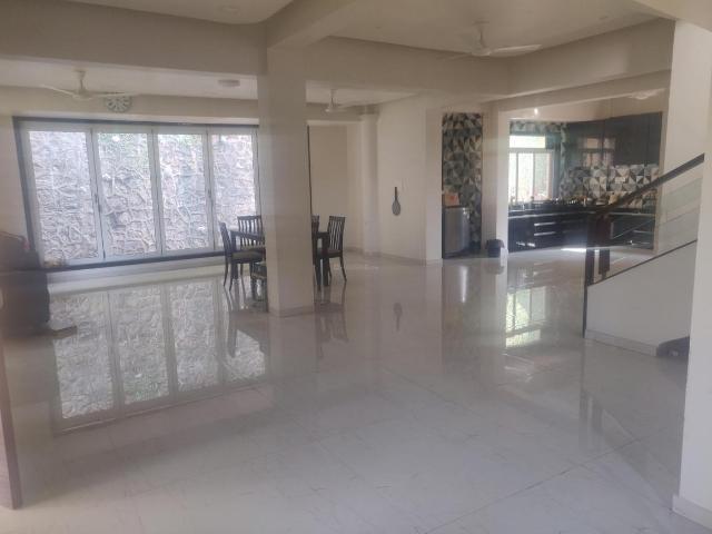 Villa for sale in Thane