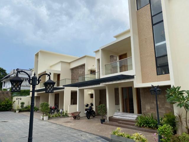 Villa for sale in Cochin, Kerala