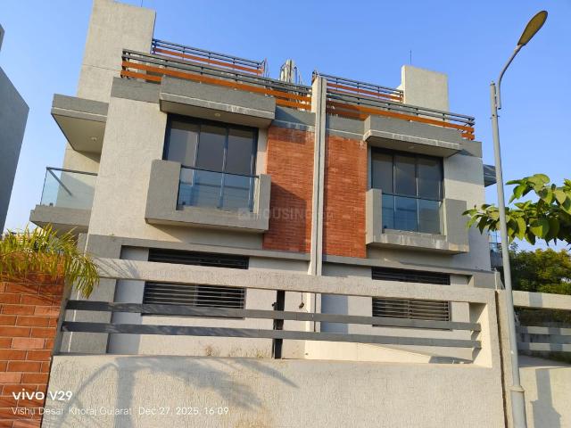 Villa for rent in Adalaj, Gujarat