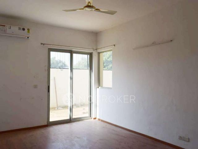 Property for rent in Hariana