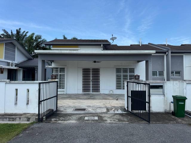 Residential House for sale in Jenjarom, Selangor