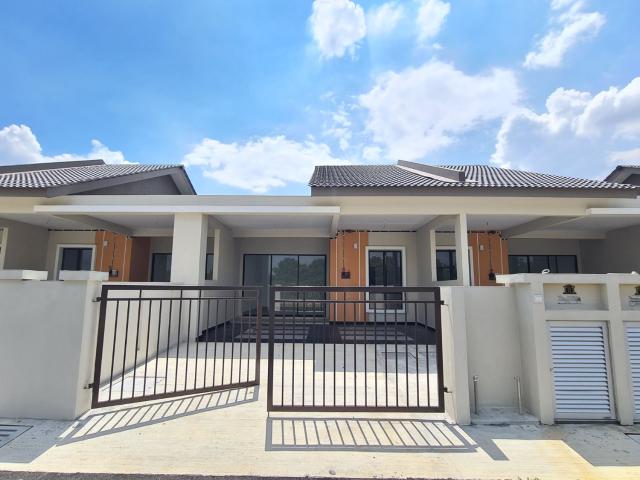 House for sale in Tanjong Sepat, Selangor