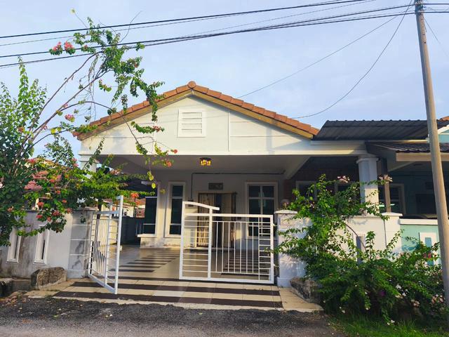 Residential House for sale in Durian Tunggal, Malaka
