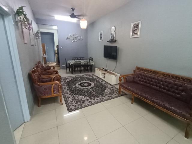 Terraced House for sale in Malaka