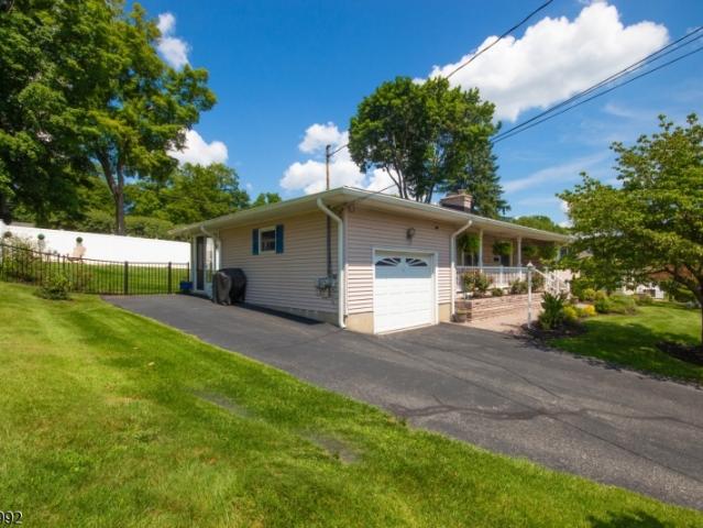 House for sale in Newton, New Jersey
