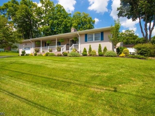 House for sale in Newton, New Jersey