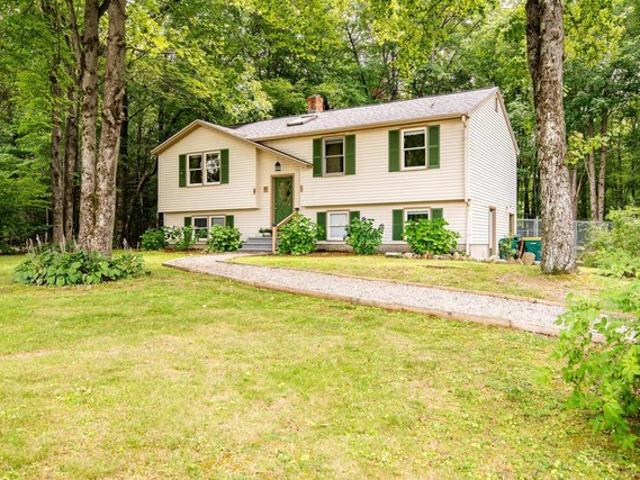House for sale in Rochester, Strafford County