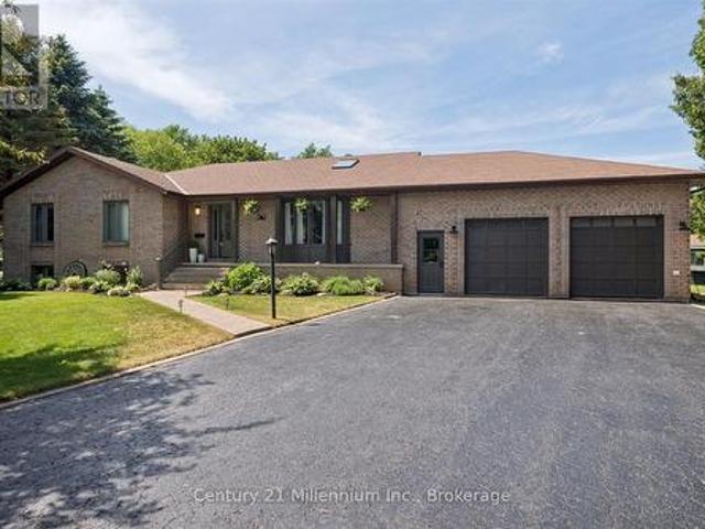House for sale in Clearview, Ontario