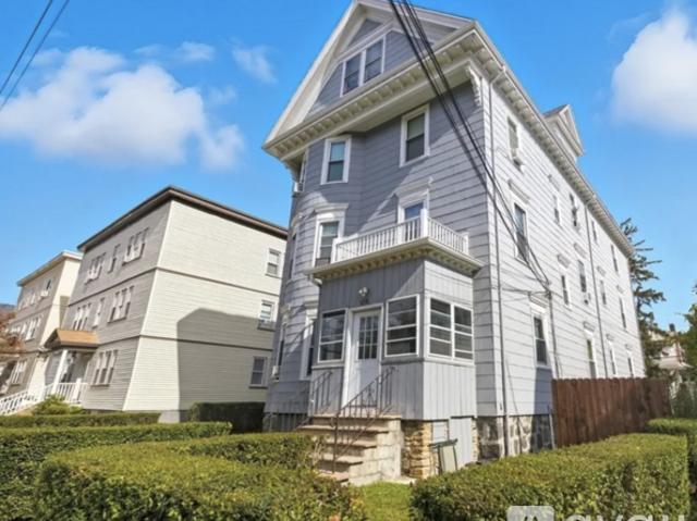 Apartment for rent in Hyde Park, Boston