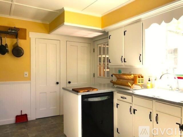 Apartment for rent in Shutesbury, Massachusetts
