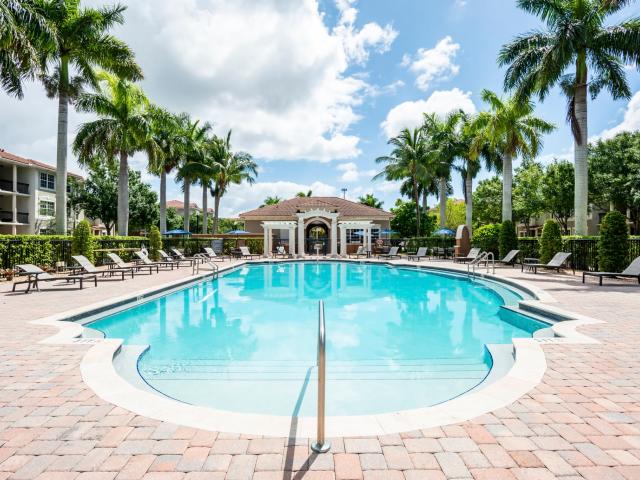 Apartment for rent in Palm Beach