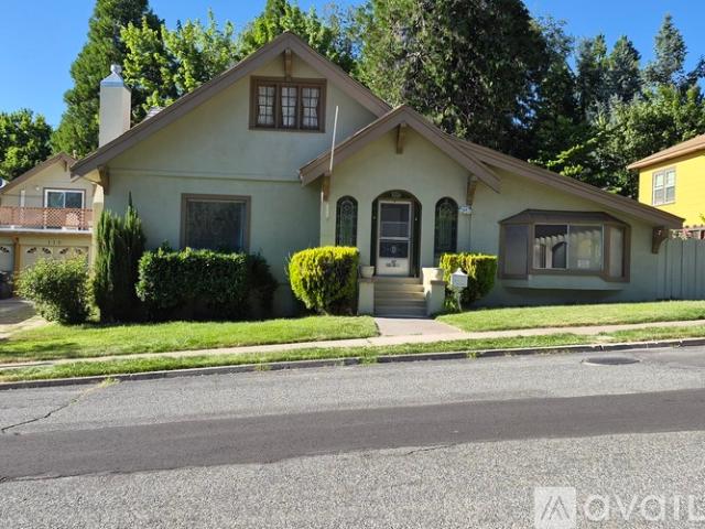 Apartment for rent in Mount Shasta, California