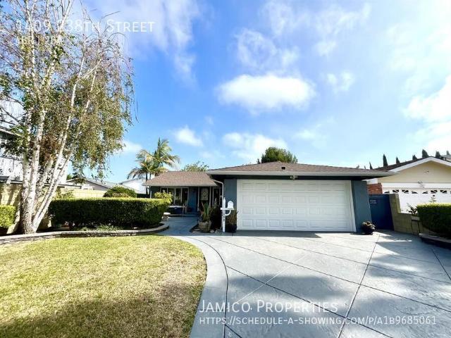 Apartment for rent in Harbor City, Canoga Park