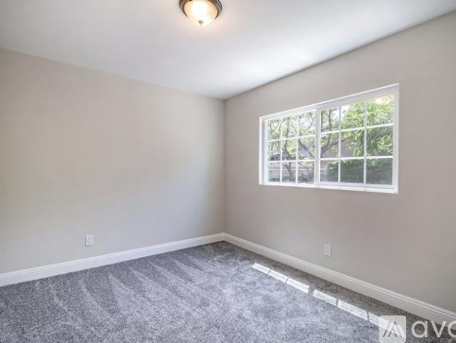 Apartment for rent in Claremont