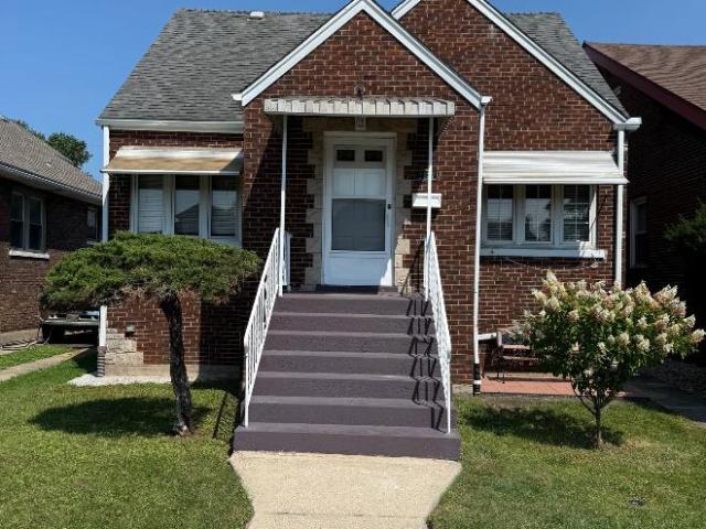 House for rent in Whiting, Indiana