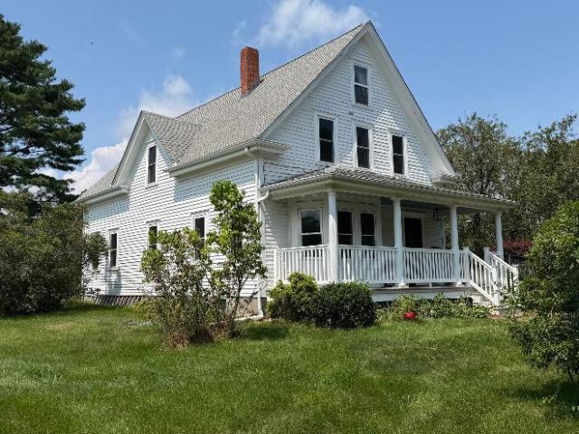 House for rent in Bristol, Massachusetts