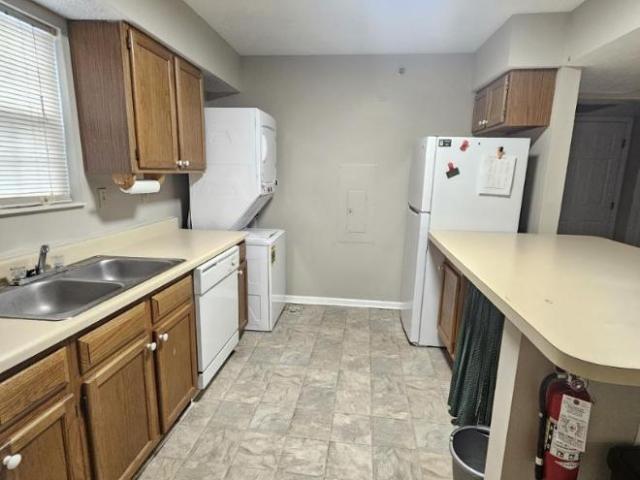 Townhouse for rent in West Side, Athens