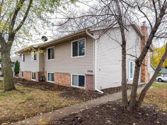 Townhouse for rent in Loring Park, Minneapolis