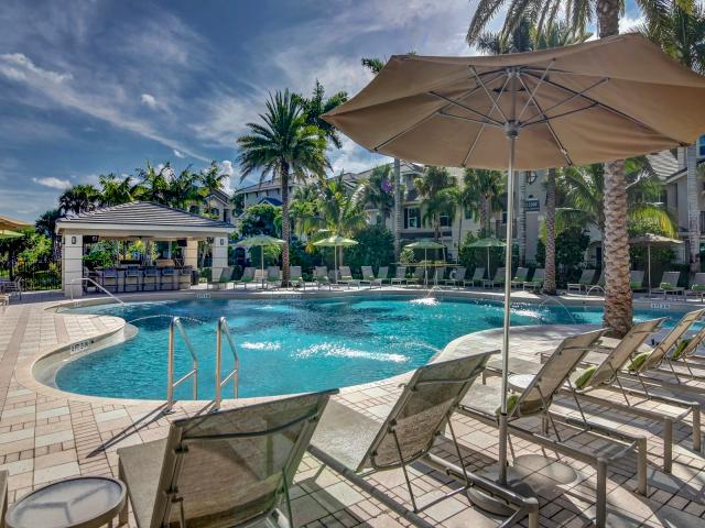 Apartment for rent in Palm Beach