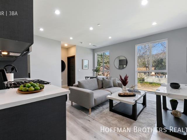 Apartment for rent in Sylmar Neighborhood Council District, Canoga Park