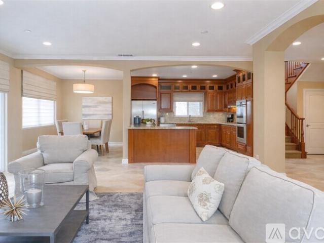 Apartment for rent in Redondo Beach, California