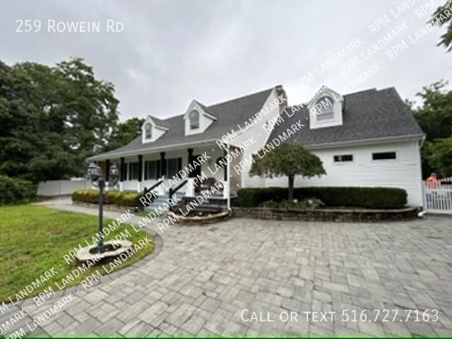 Apartment for rent in Centereach, New York
