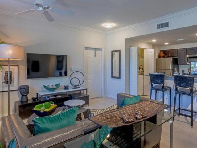Apartment for rent in Palm Beach