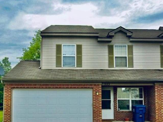 Condo for rent in Camby, Indiana
