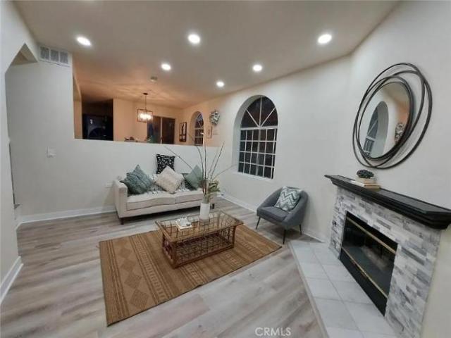 Townhouse for rent in Gardena