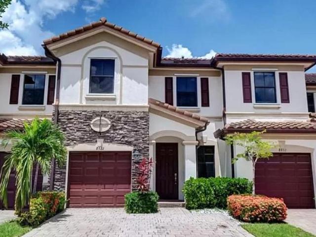Townhouse for rent in Hialeah