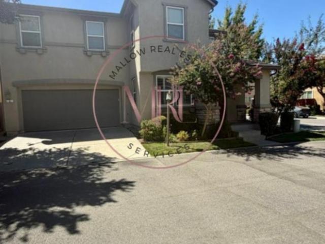Townhouse for rent in Sacramento, California