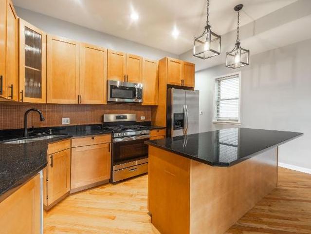 Condo for rent in Chicago Park, Illinois