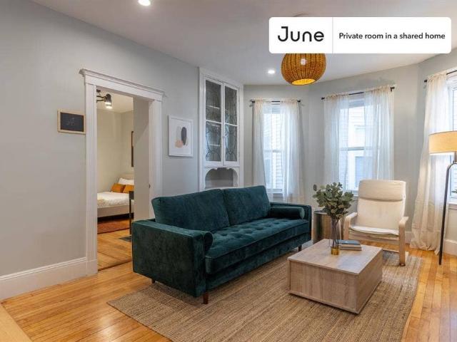 Room for rent in Dorchester, Boston