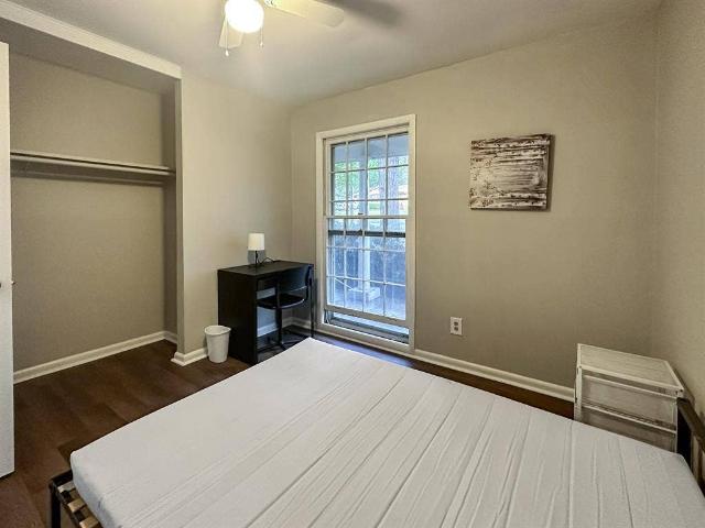 Room for rent in Barry, Missouri