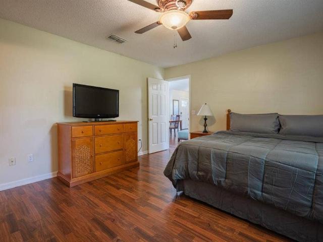 Room for rent in Allenhurst, Georgia