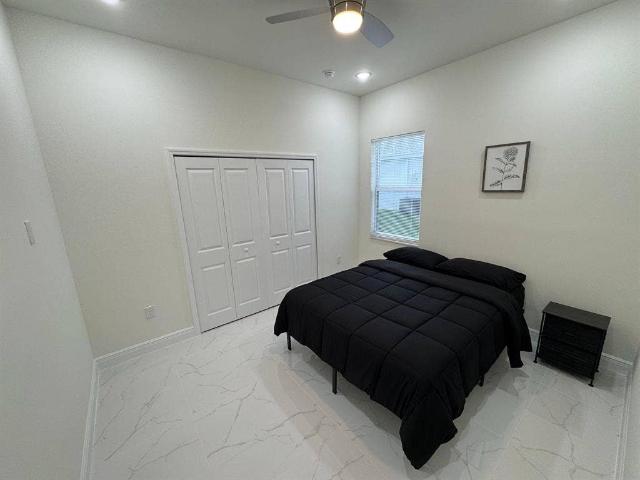 Room for rent in Florida