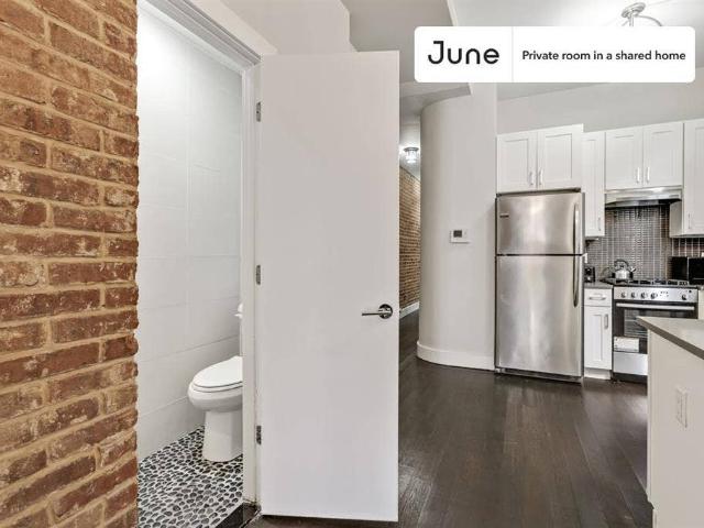 Room for rent in Arverne, New York