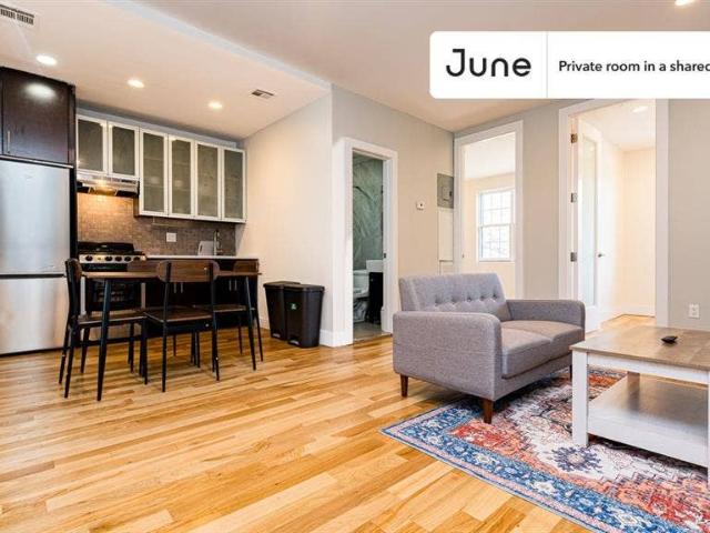 Room for rent in Arverne, New York