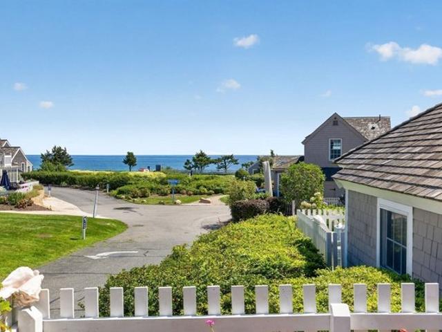 Condo for sale in Mashpee, Massachusetts