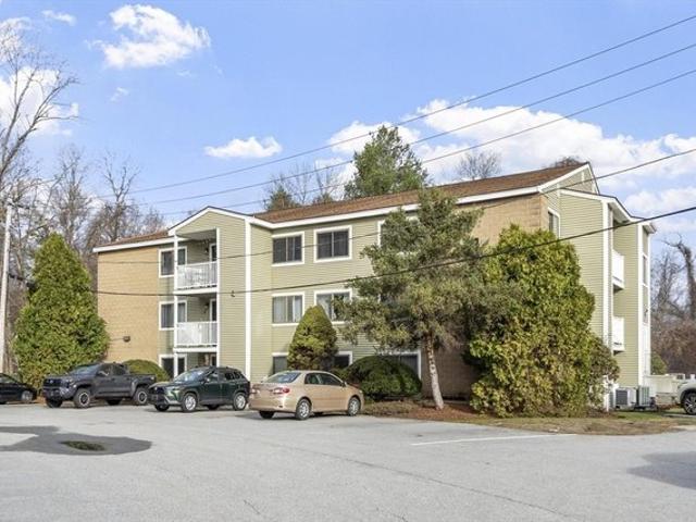 Condo for sale in Tyngsboro, Massachusetts