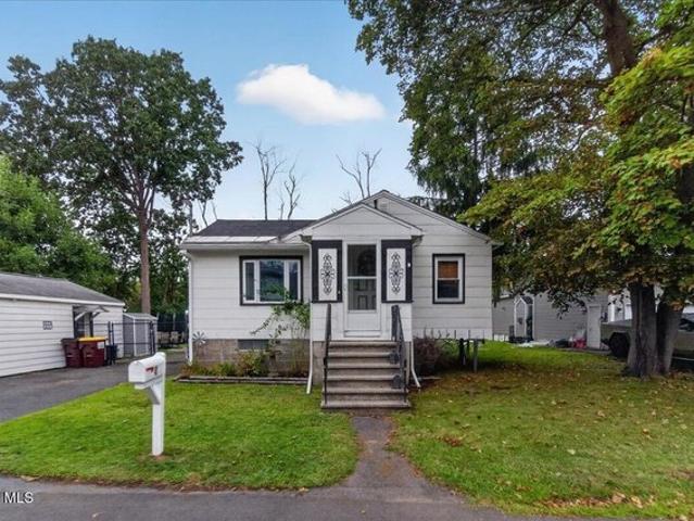 House for sale in Colonie, New York
