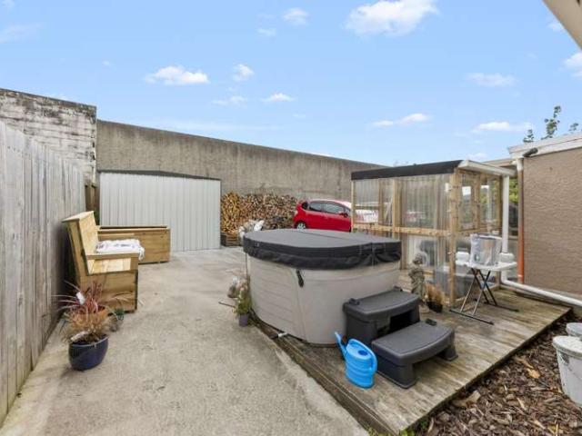 House for sale in Otakou