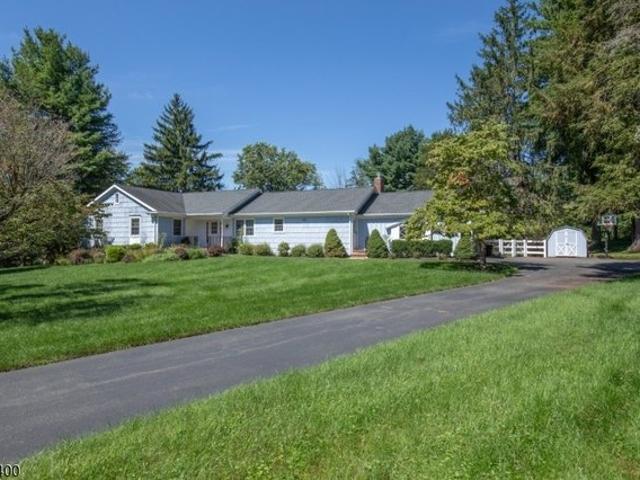 House for sale in Gladstone, New Jersey