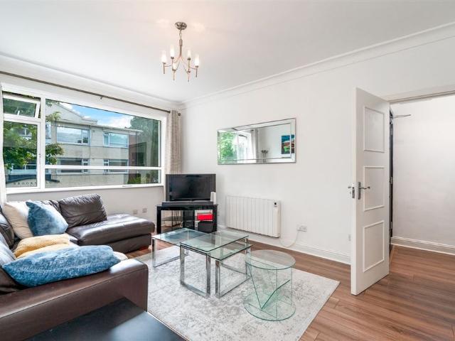 Apartment to rent in Bluebell, North Tipperary
