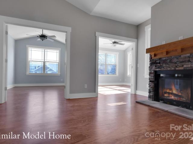 Townhouse for sale in Candler, North Carolina