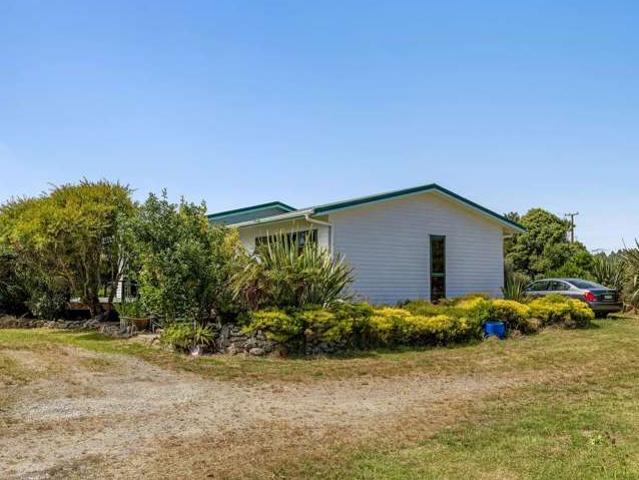 Property for sale in Carters Beach, West Coast